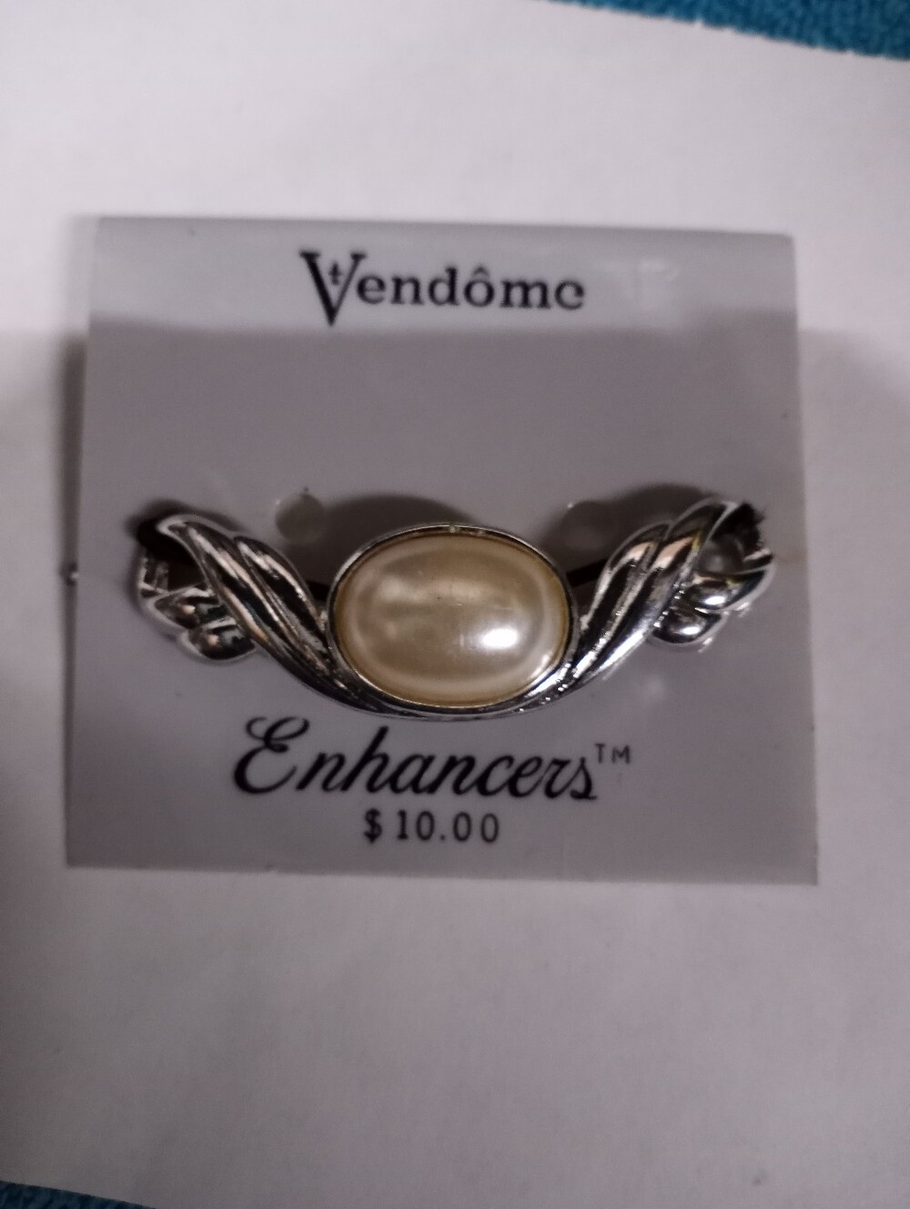 Vendôme Silver-Tone Pearl Enhancer